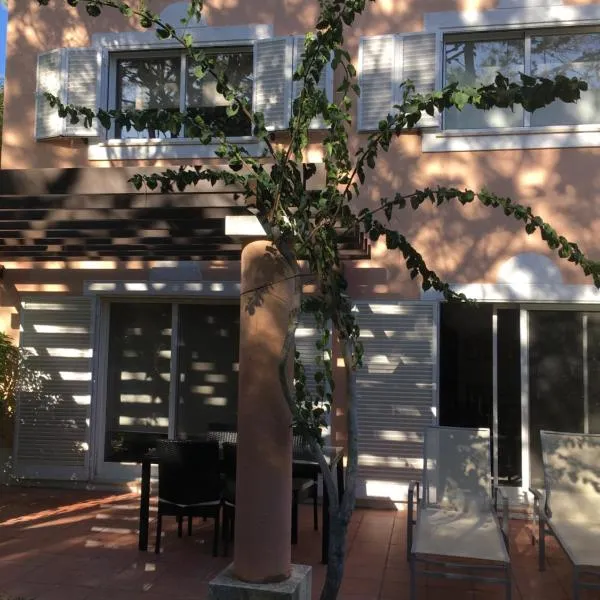 House´s Golf, Hotel in Almancil