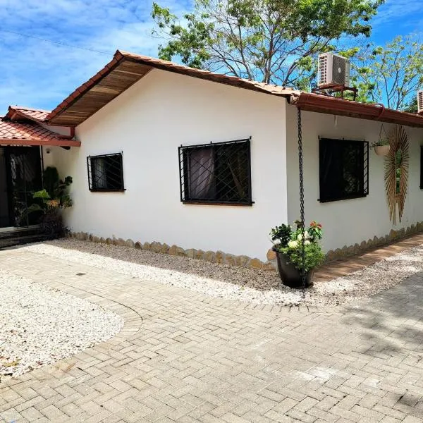 Casa Namaste del Pacifico - Luxury Villa, hotel v destinaci Playa Santa Teresa