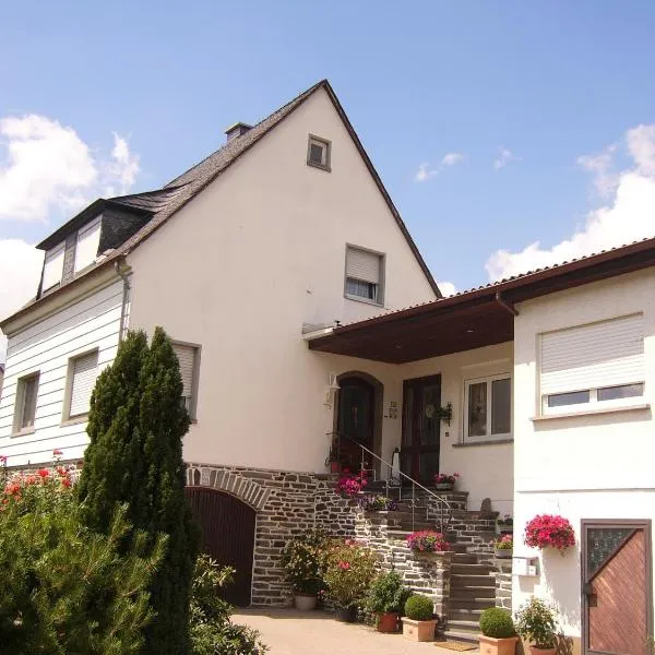 Ferienwohnungen Eckstein, hotel v destinaci Bernkastel-Kues