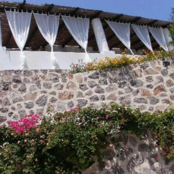 Penelope & Calypso, hotel di Acquacalda