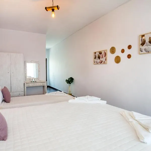 Mani’s studios, hotel Szkála Szotíroszban