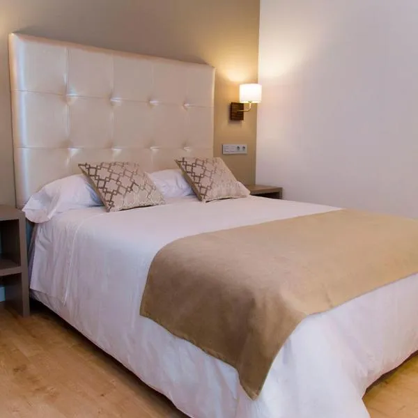 Hab Urban Hostel, hotel v destinaci Segovia