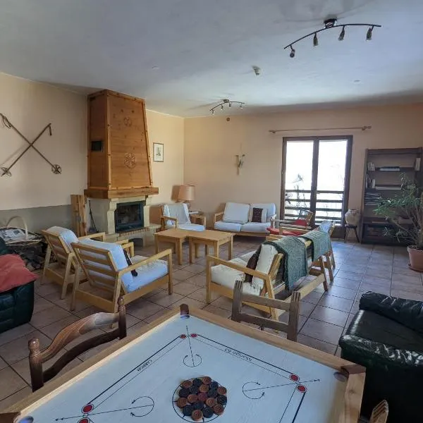 Les Arolles - Gîte d'étape et de séjour, hotel v destinaci Molines-en-Queyras