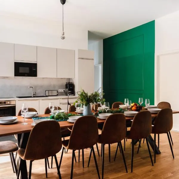 165m2 Downtown Family Suite 5BR, 3Bath, kids room, 11min Alexanderplatz, viešbutis Berlyne