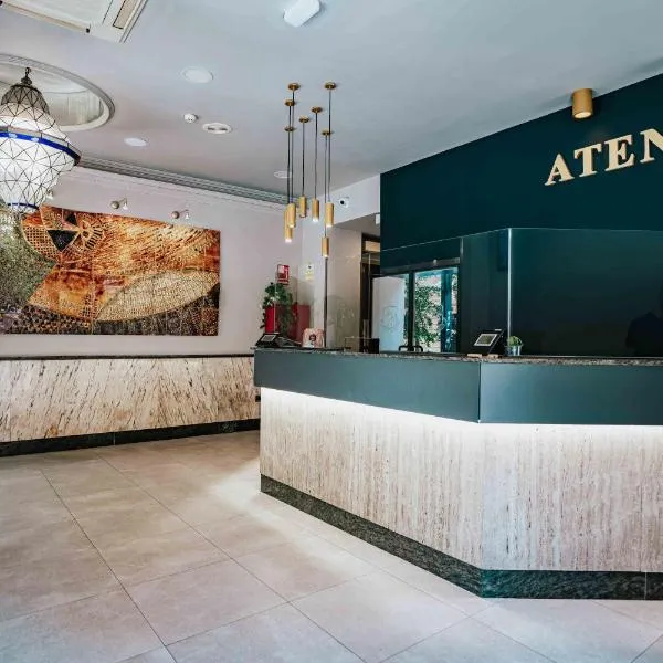 Atenas Granada、グラナダのホテル