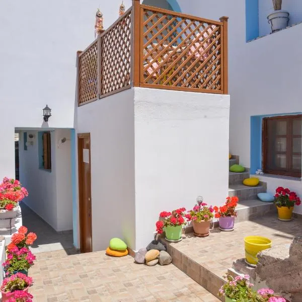 nikola's house, hotel din Adamas