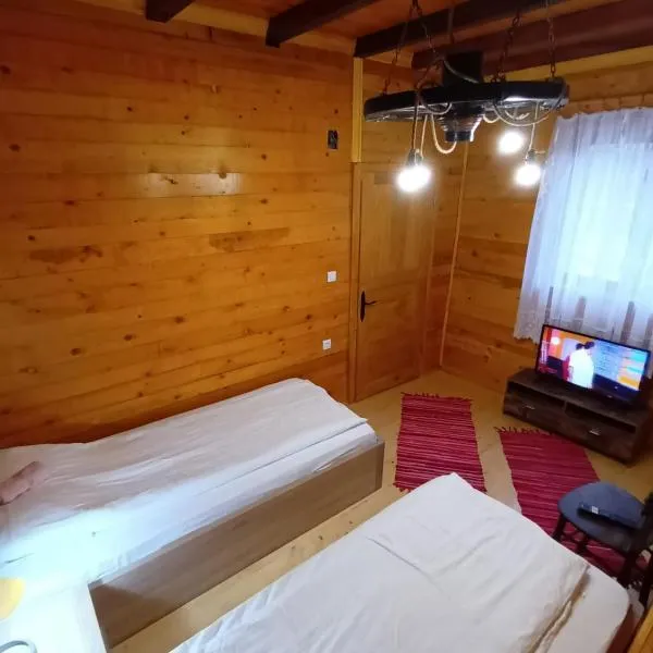 Dvokrevetne Sobe - Snežana, hotel u gradu Manđelos