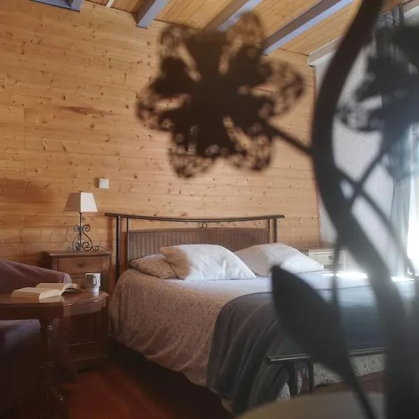 Mimi Pinson Maison cosy style chalet, viešbutis mieste Souclin