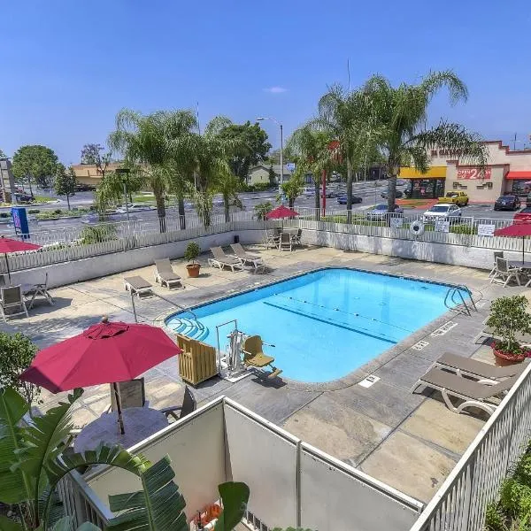 Motel 6-Fontana, CA, hotel v destinaci Fontana