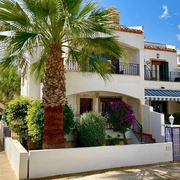 Penthouse Apartment Orihuela Costa, hotel in Orihuela Costa