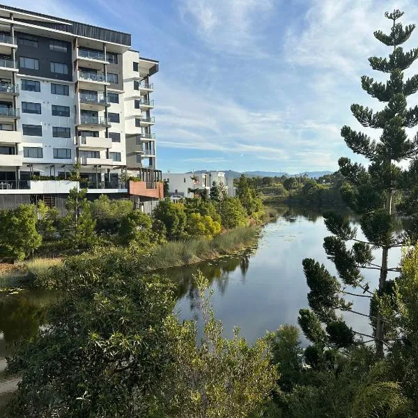 Near New 4br townhouse next to shopping mall, hotel in Gold Coast
