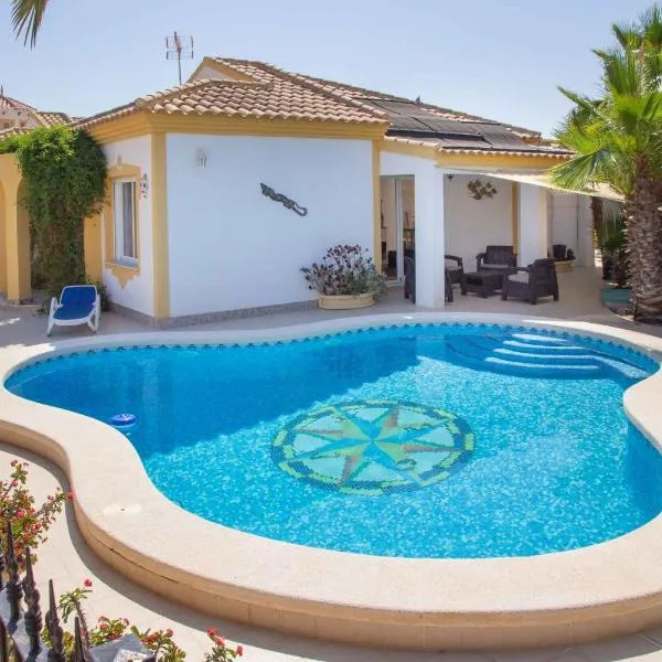 Casa Piña met jaccuzi, hotel v destinaci Mazarrón