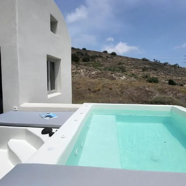 Maeva Suites Santorini, hotel in Pirgos