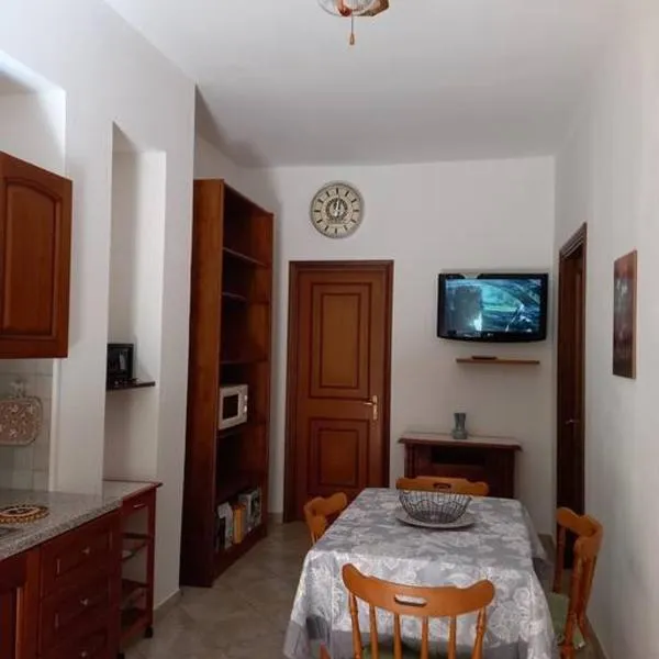 Domus Shardana – hotel w mieście Gonnesa