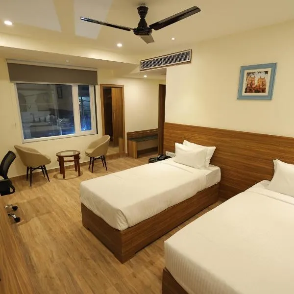 Hotel Sharda Residency, хотел в Gulzārbāgh