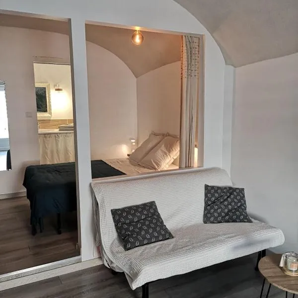 la placette, viešbutis mieste Hérépian