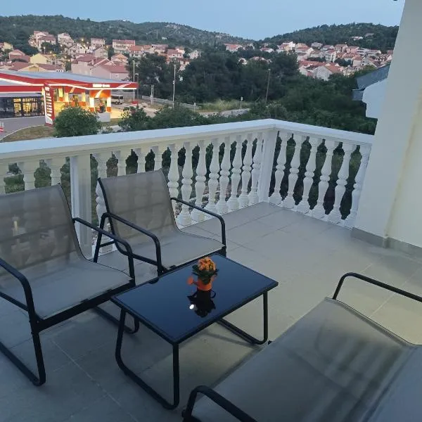 Apartman Christina, hotel v destinaci Bilice