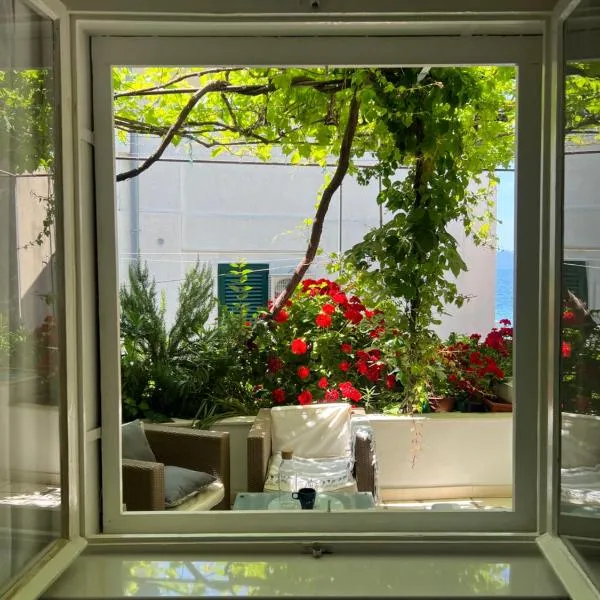 Center town apartment Lipa Mala, hotel em Gradac