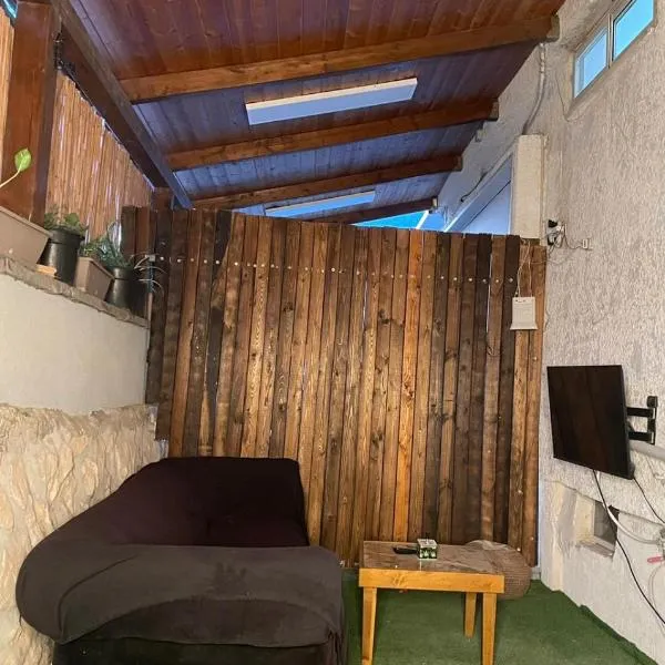 יחידת נופש בעמק המעינות, hotel i Beit She'an