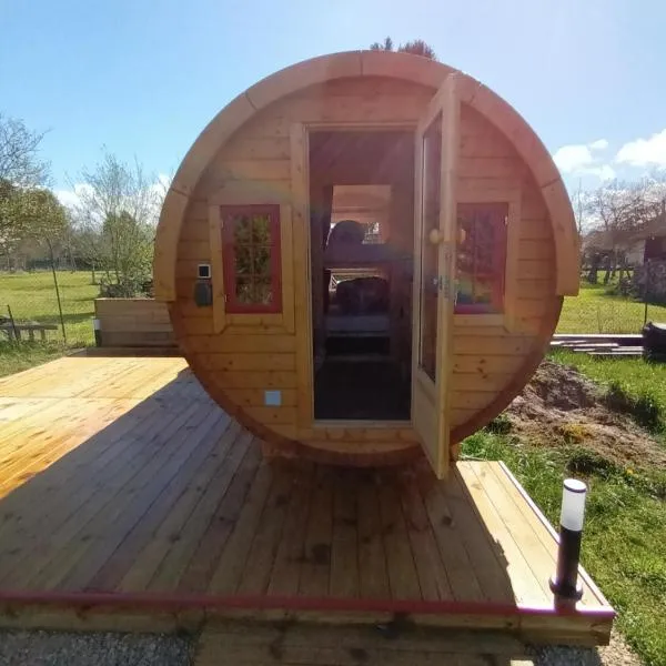 Les Cabanes d'Hérande - Le Millésime, hotel v destinaci Fouchères