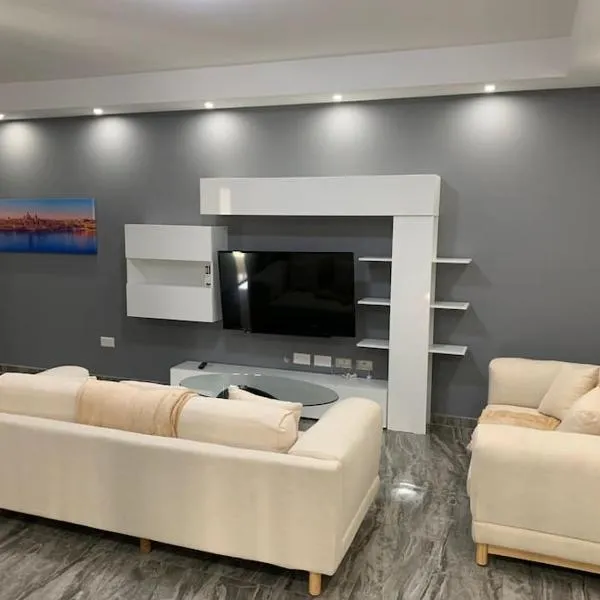 Spacious and Charming Apartment in Mġarr - 1, hôtel à Mġarr