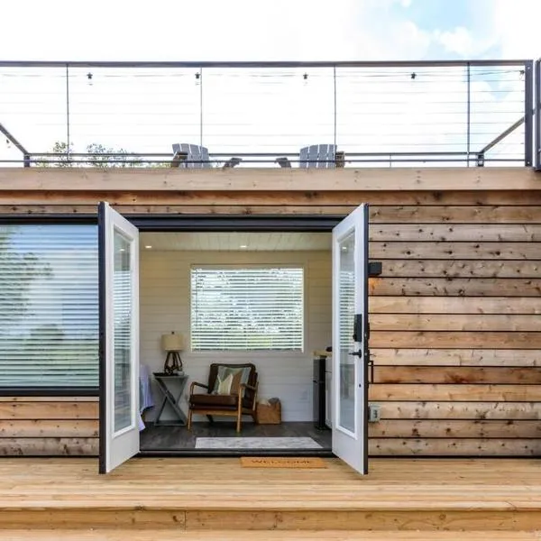 New The Sunset Luxury Container Home, hotel v destinaci Fredericksburg