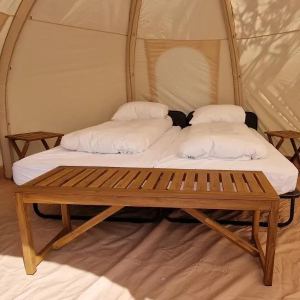 Haukafell Camping - Tents for Rents, hotel en Hólmur