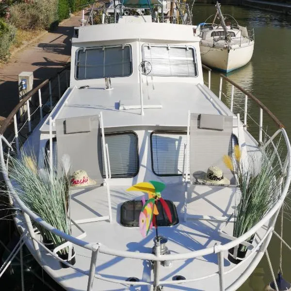 Bateau Fellowship, hotel v Narbonne