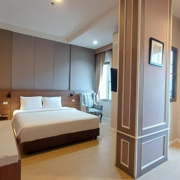 J Park Hotel - SHA Extra Plus, hotel in Phanat Nikhom
