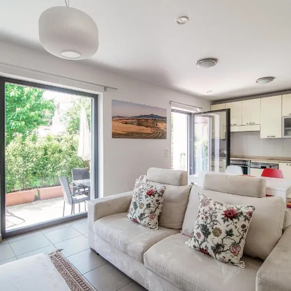 로조네에 위치한 호텔 Casa Mummi by Quokka 360 - with garden 5 min from Ascona