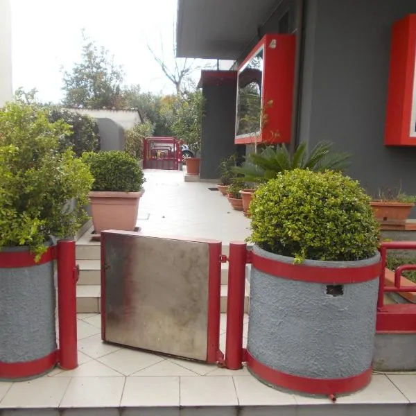 Scacco Rosso – hotel w mieście SantʼEgidio alla Vibrata