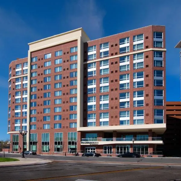 Residence Inn by Marriott St Louis Clayton、クレイトンのホテル