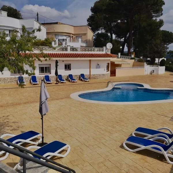 Apartamentos Famara, Hotel in Lloret de Mar