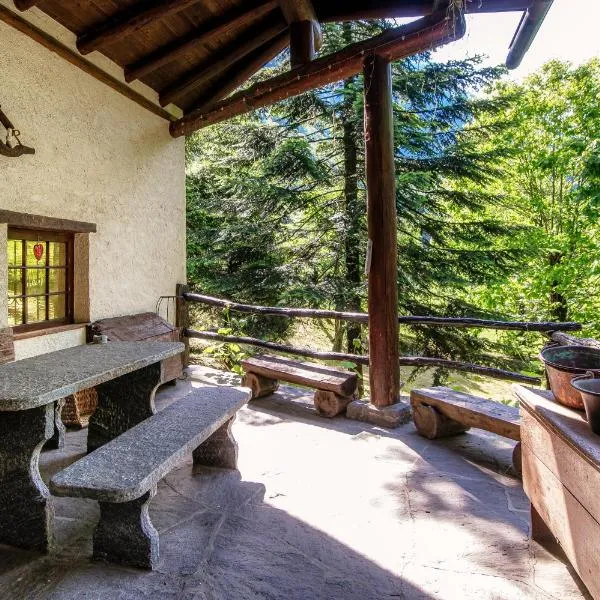 라베르테초에 위치한 호텔 Casa al Fiume by Quokka 360 - House by the River in the Verzasca Valley
