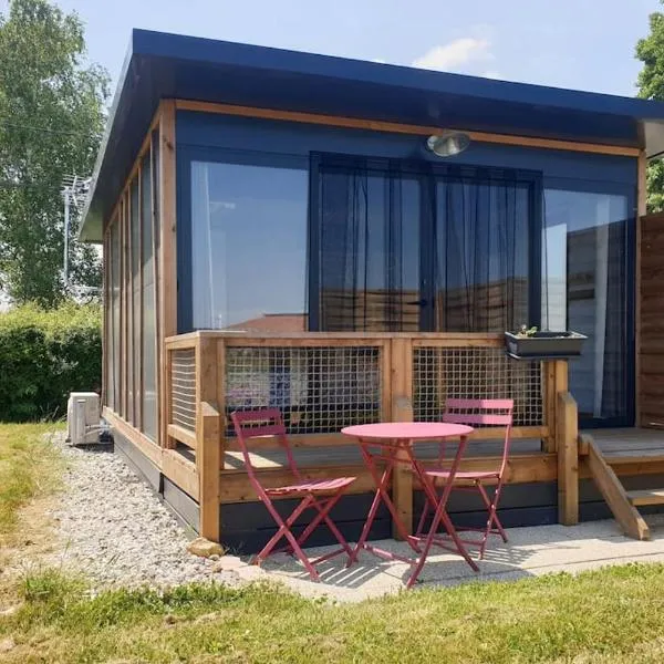 Tiny House à la campagne, hotel in LʼHôpital-le-Mercier