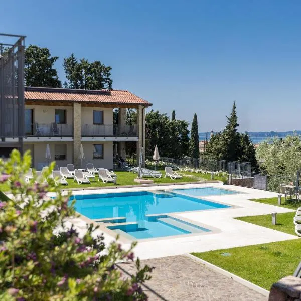Residence La Corte Danese, hotel in Torri del Benaco