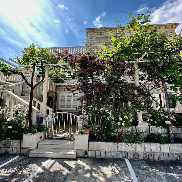 Villa Mare & Filip 2, hotel v Zatone