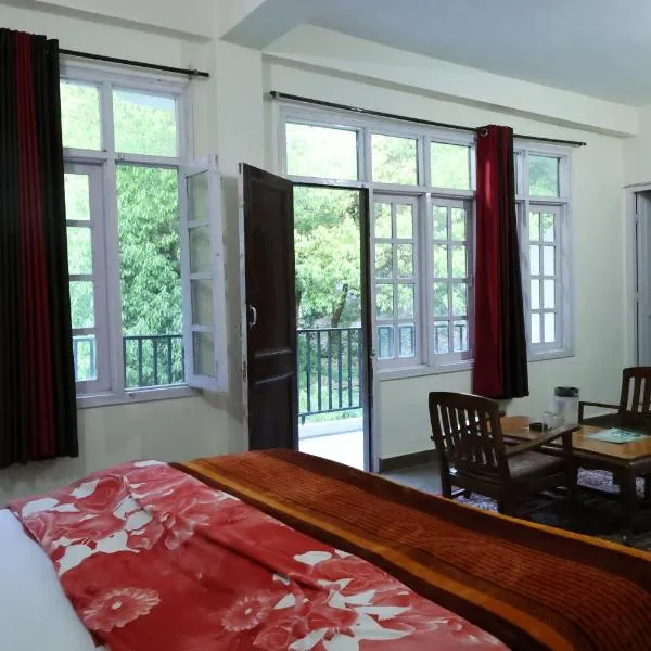 댈하우지에 위치한 호텔 Paradise Guest House Dalhousie- Near Panchpula Water Fall