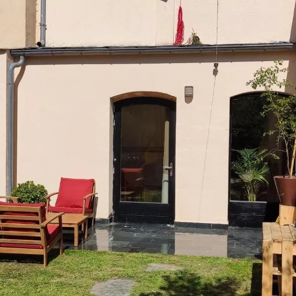 HOSTEL NAMOR, hotel in Ribadeo