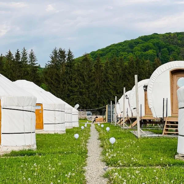 Glamping Spiritul Zimbrului, hotel in Crasna