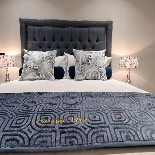 Ellipse Waterfall - The Oasis Luxury Stay, Hotel in Midrand