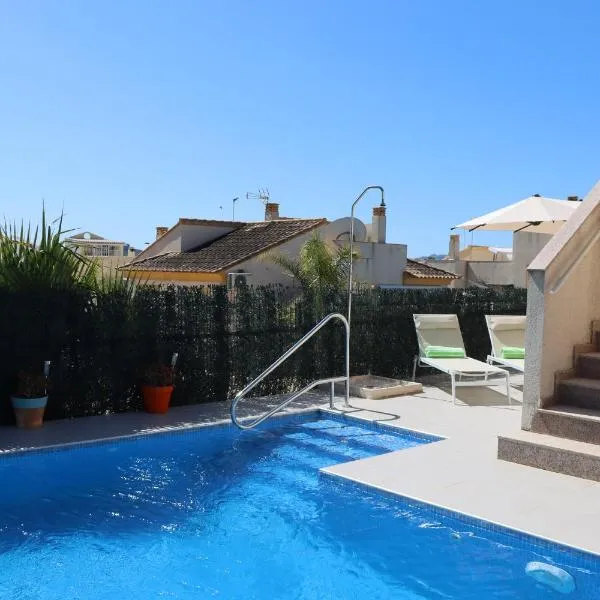 Cozy Villa in Campasol with private pool, hotel din Mazarrón