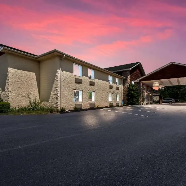 SureStay Plus Hotel by Best Western Berkeley Springs, hotel en Baxter