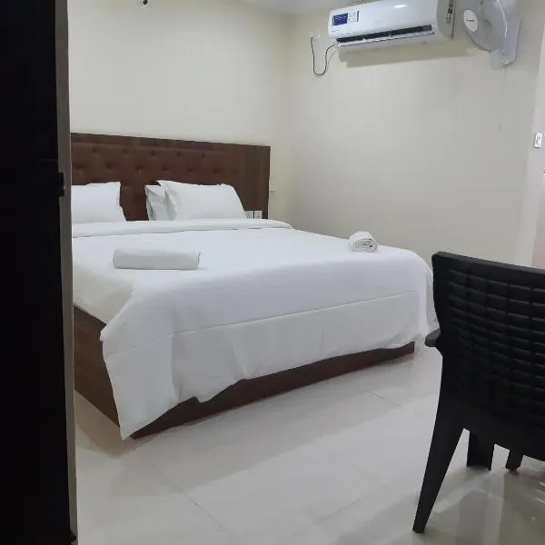 CNR Residency, Madanapalle, hotel in Madanapalle