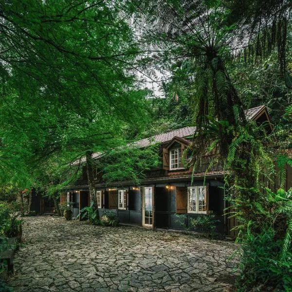 Deep Breath B&B, hotel v destinaci Fengshan