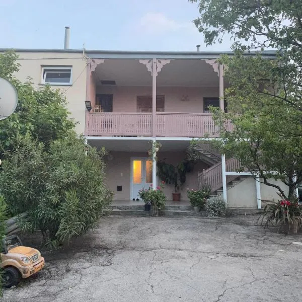Kakheti Apartment, hotel v destinaci Dedoplis Tskaro