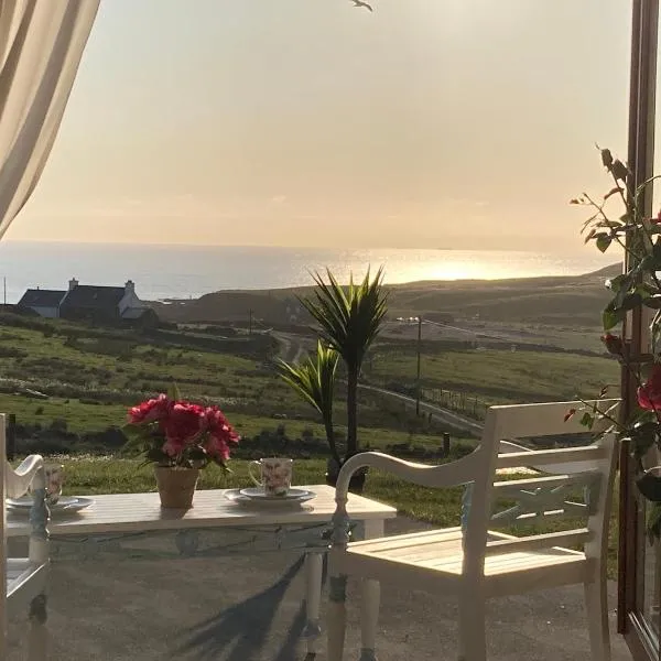 West Horizon holiday cottage, hotel in Lochinver