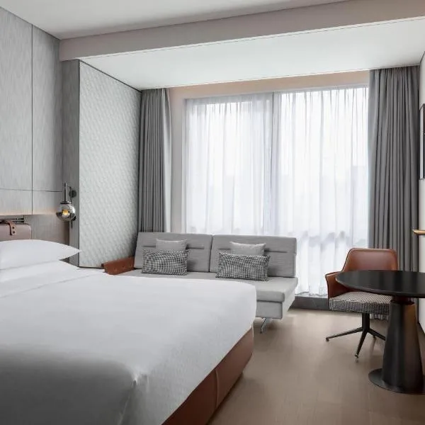 Four Points by Sheraton Chengdu Tianfu New Area, hótel í Chengdu