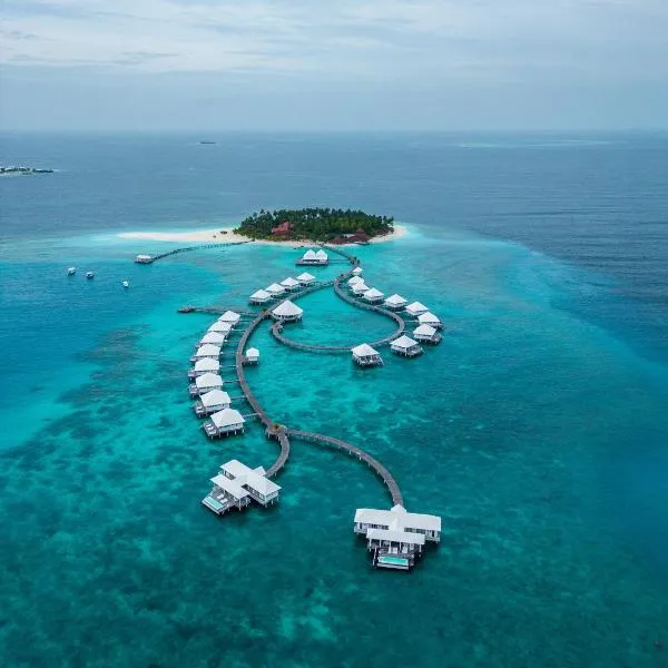 Diamonds Thudufushi Maldives Resort & Spa, hotelli kohteessa Mandhoo