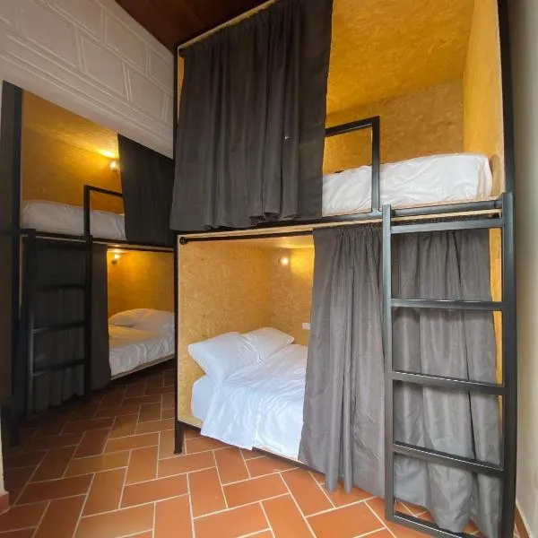 banana hostel, hotel v destinaci Bogotá